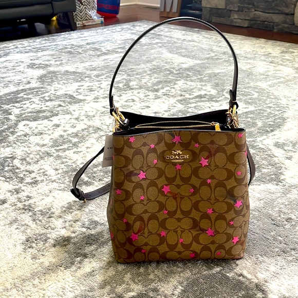 Coach Handbags - Coach NWT Town Bucket Bag In Signature Canvas With Disco Star Print